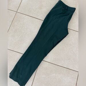 New York & Company Dark Green / size 18